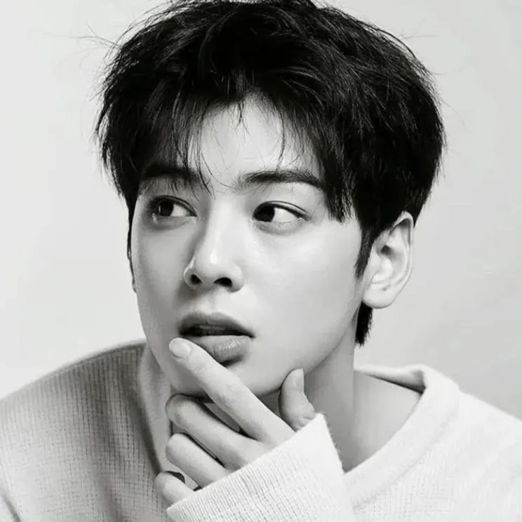 Recent activity shot of Eunwoo (ASTRO)