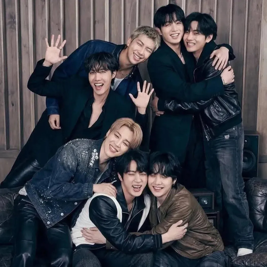 Behind-the-scenes cut of BTS