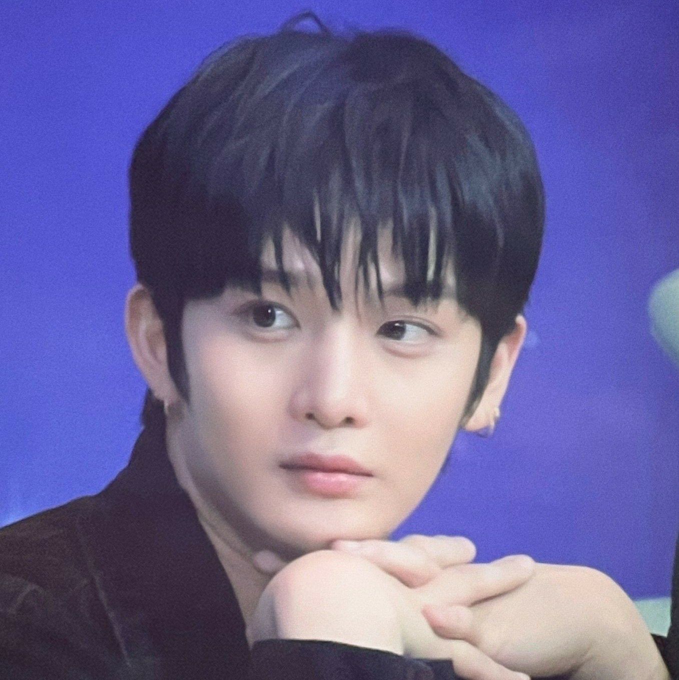 A moment captured by Bae Jinyoung's fan
