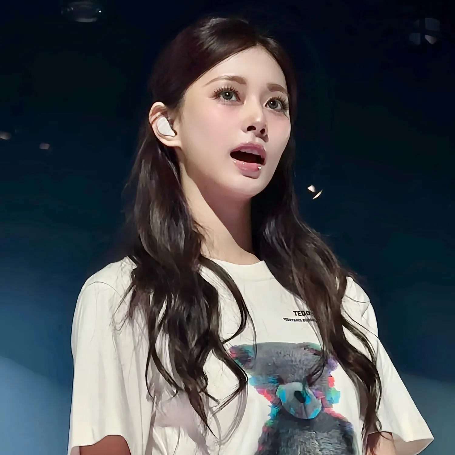 Momen yang diabadikan oleh penggemar Tzuyu (TWICE)