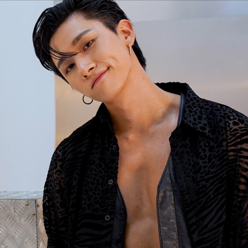 Foto aktivitas terbaru I.M (MONSTA X)