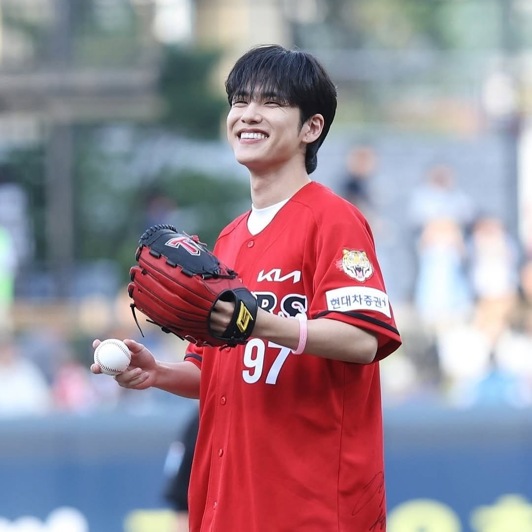 Potret di balik layar Wonpil (DAY6)