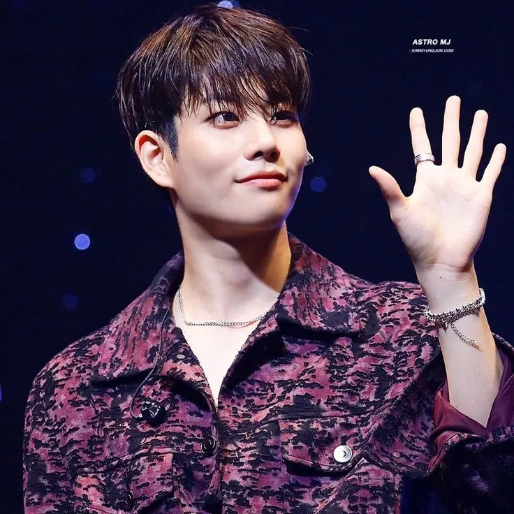 Latest photo of MJ (ASTRO)