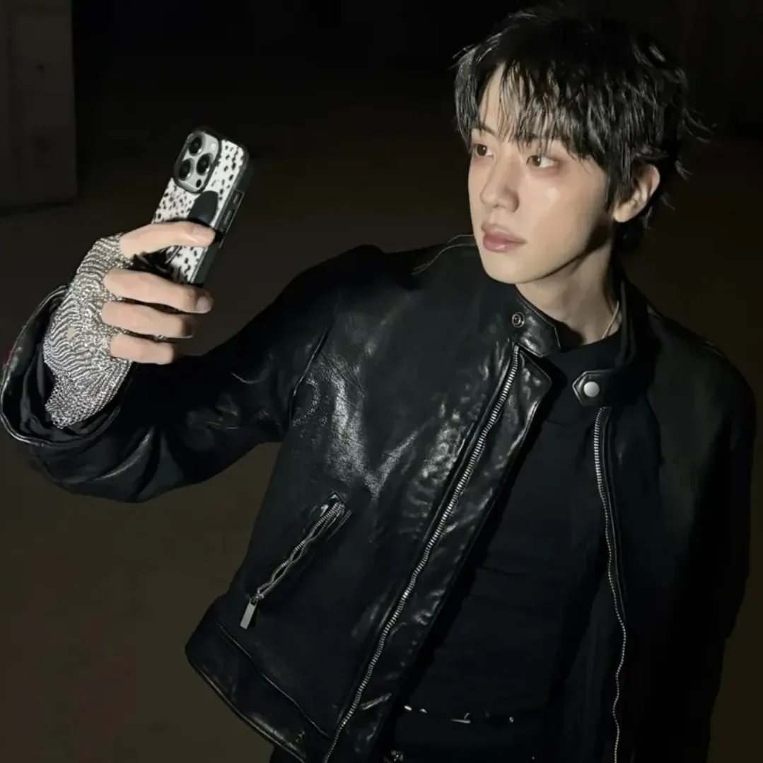 진 (방탄소년단)의 최신 사진