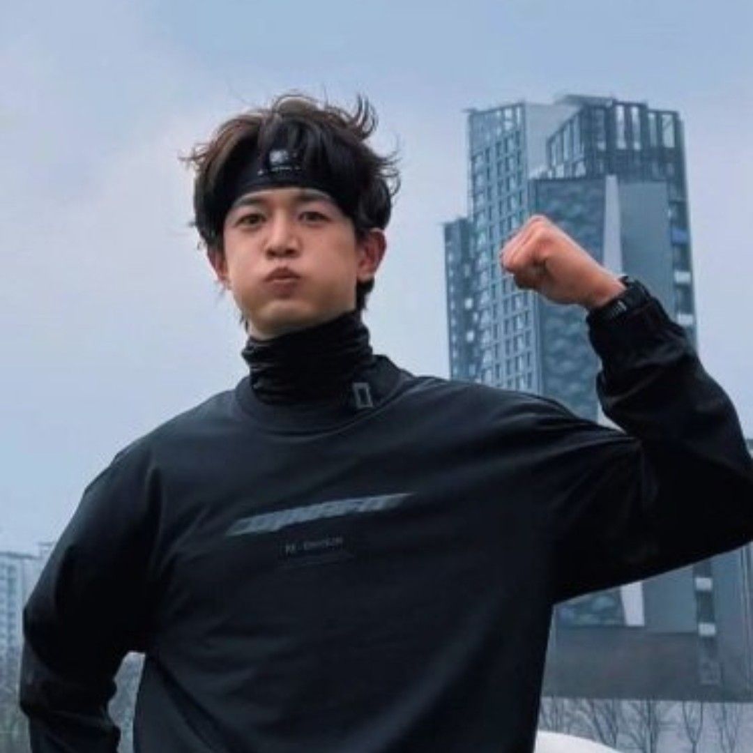 Behind-the-scenes cut of Minho (SHINee)