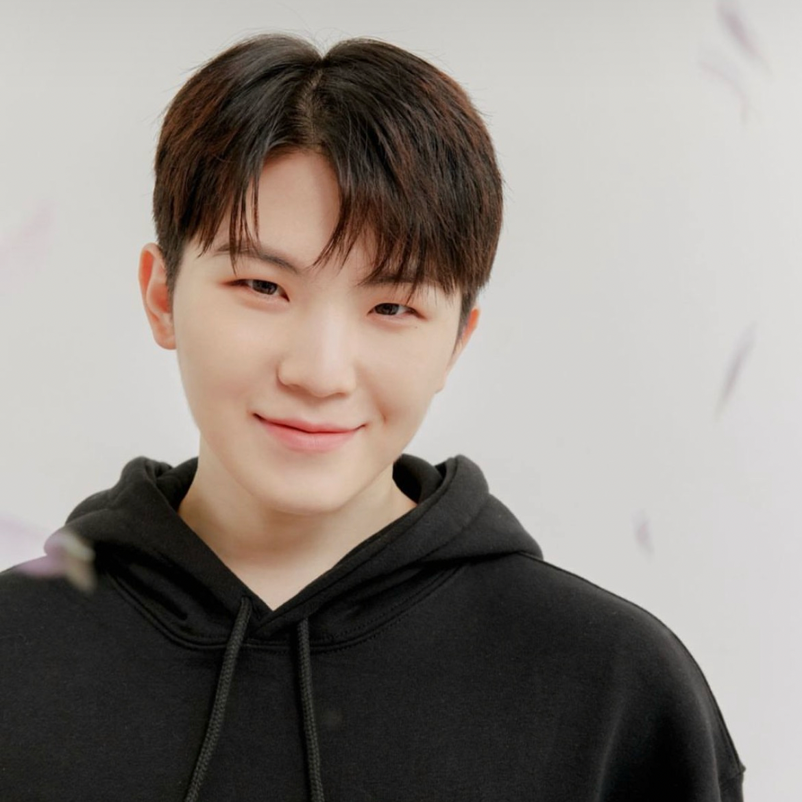 Recent activity shot of Woozi (SEVENTEEN)