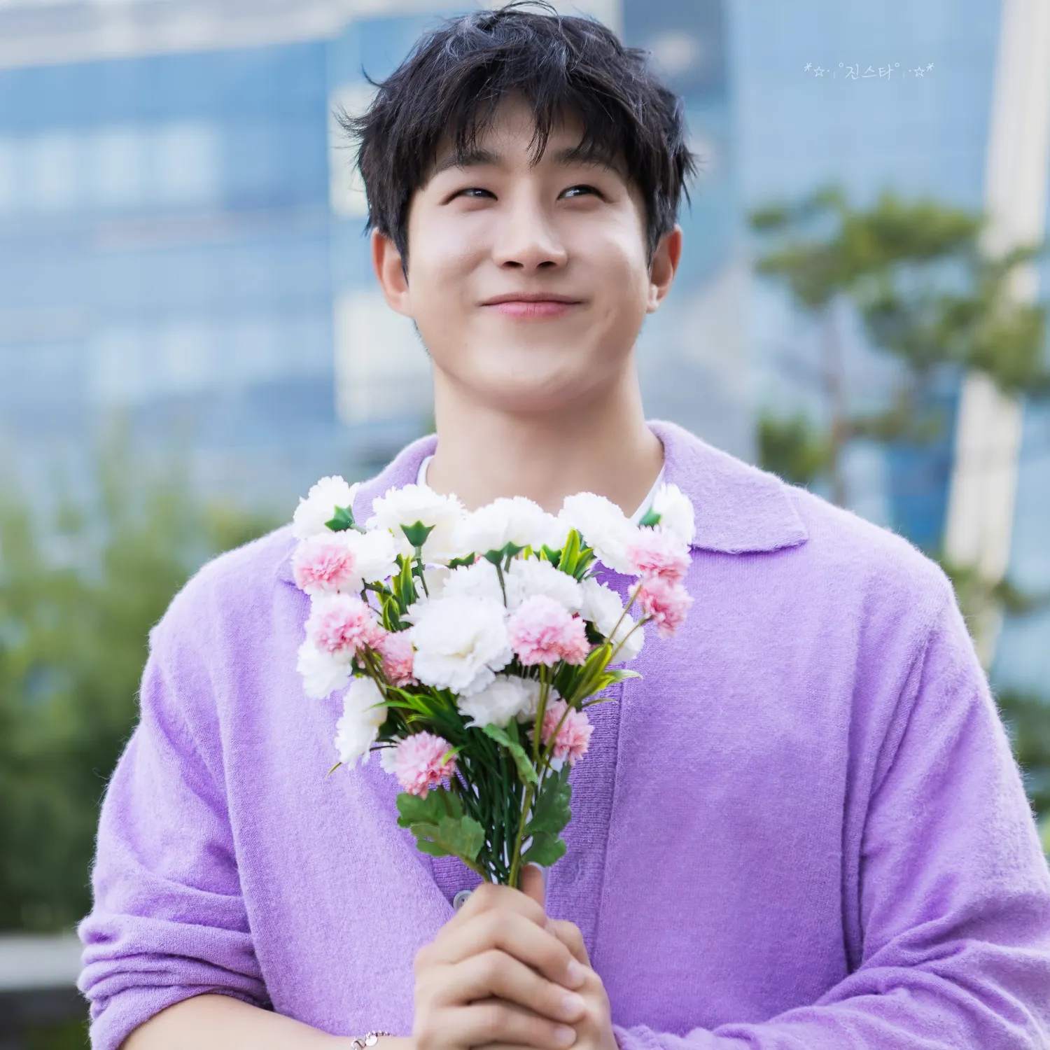 Behind-the-scenes cut of Jinjin (ASTRO)