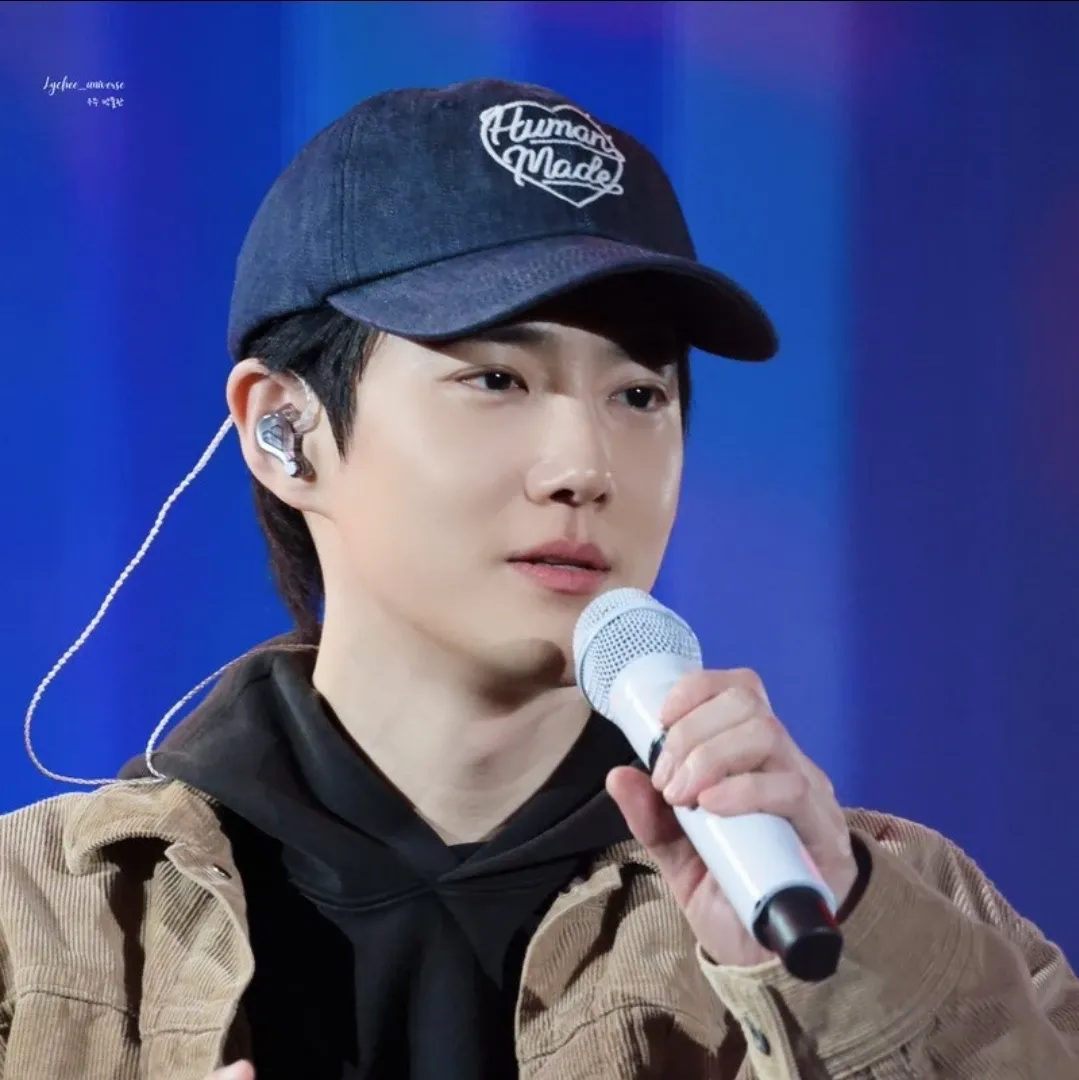 Suho (EXO)的最新照片