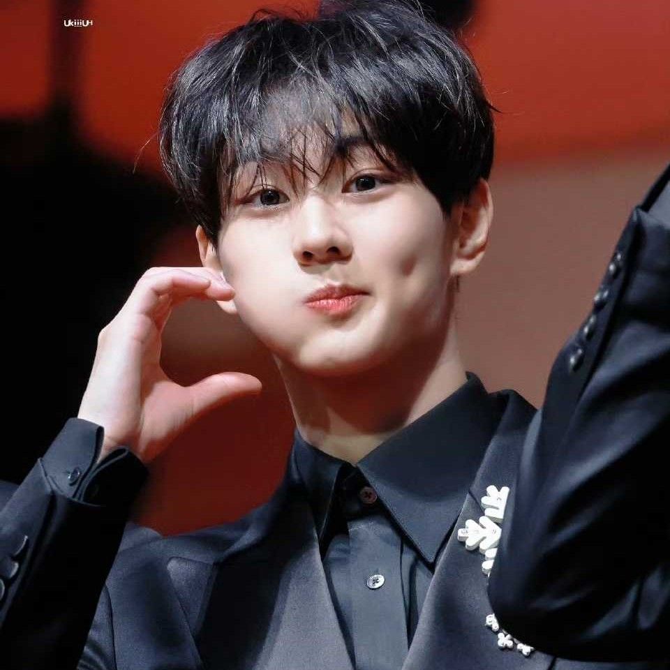 Behind-the-scenes cut of Jungwon (ENHYPEN)