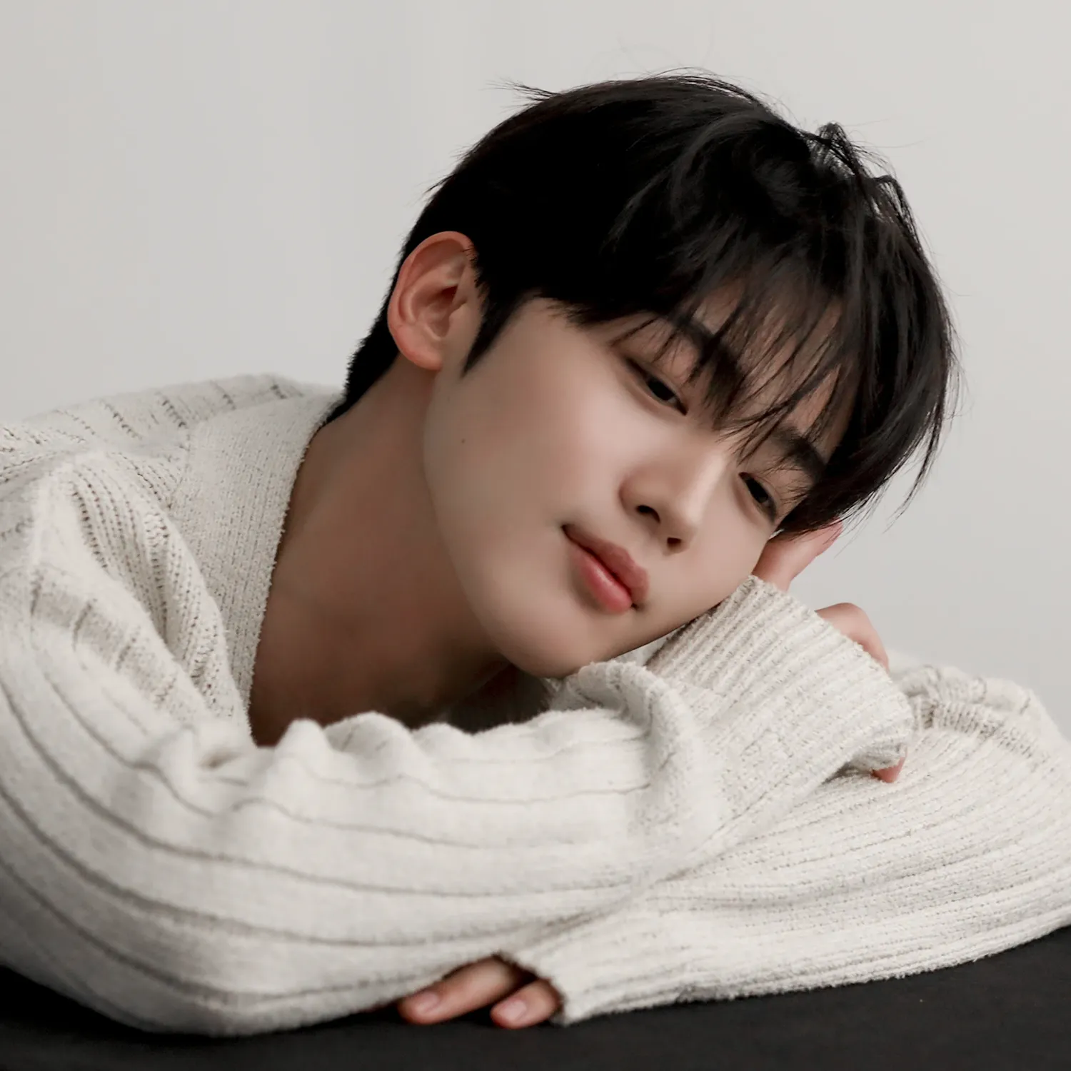 Behind-the-scenes cut of Kim Yohan (WEi)