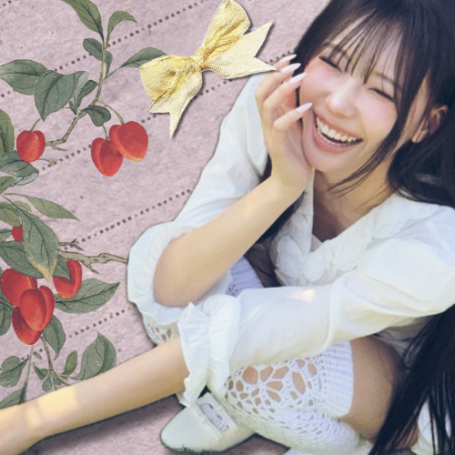 Latest photo of Mayuka (NiziU)