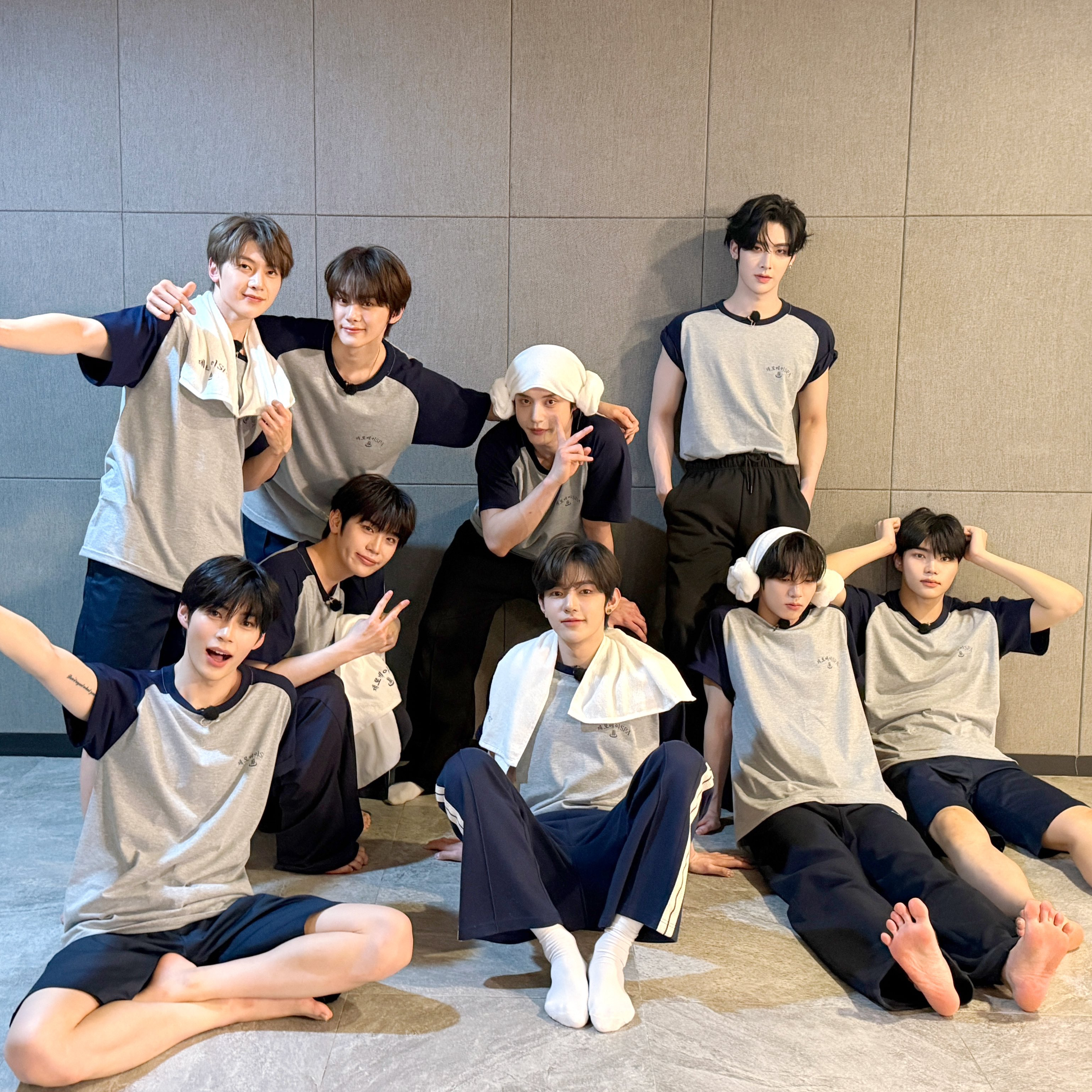 K-POP posts beloved by 제로베이스원 fans