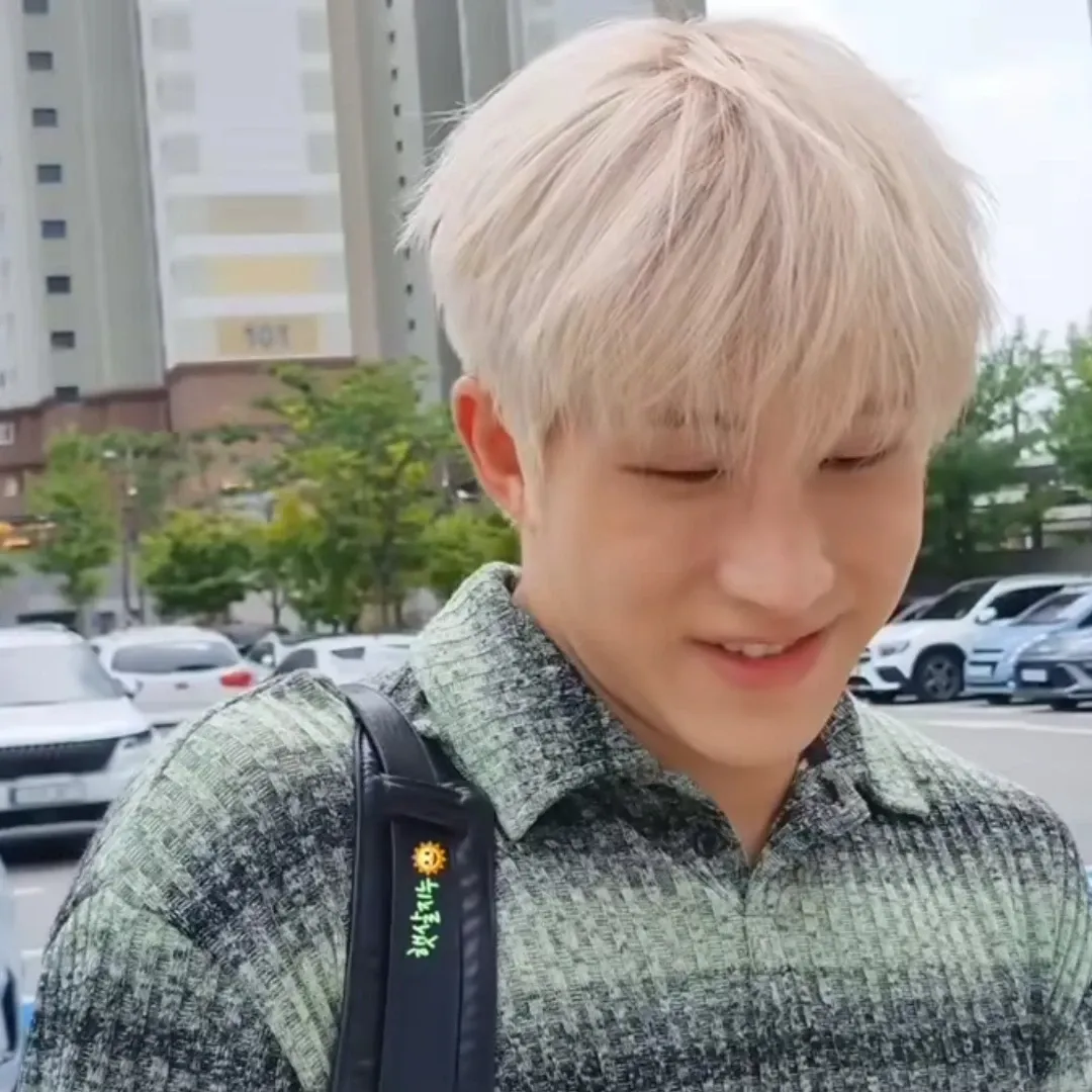 Behind-the-scenes cut of Jinjin (ASTRO)