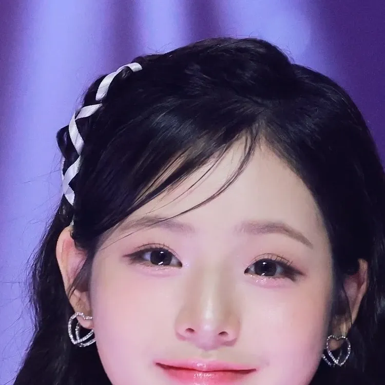 Recent activity shot of Seowon (UNIS)