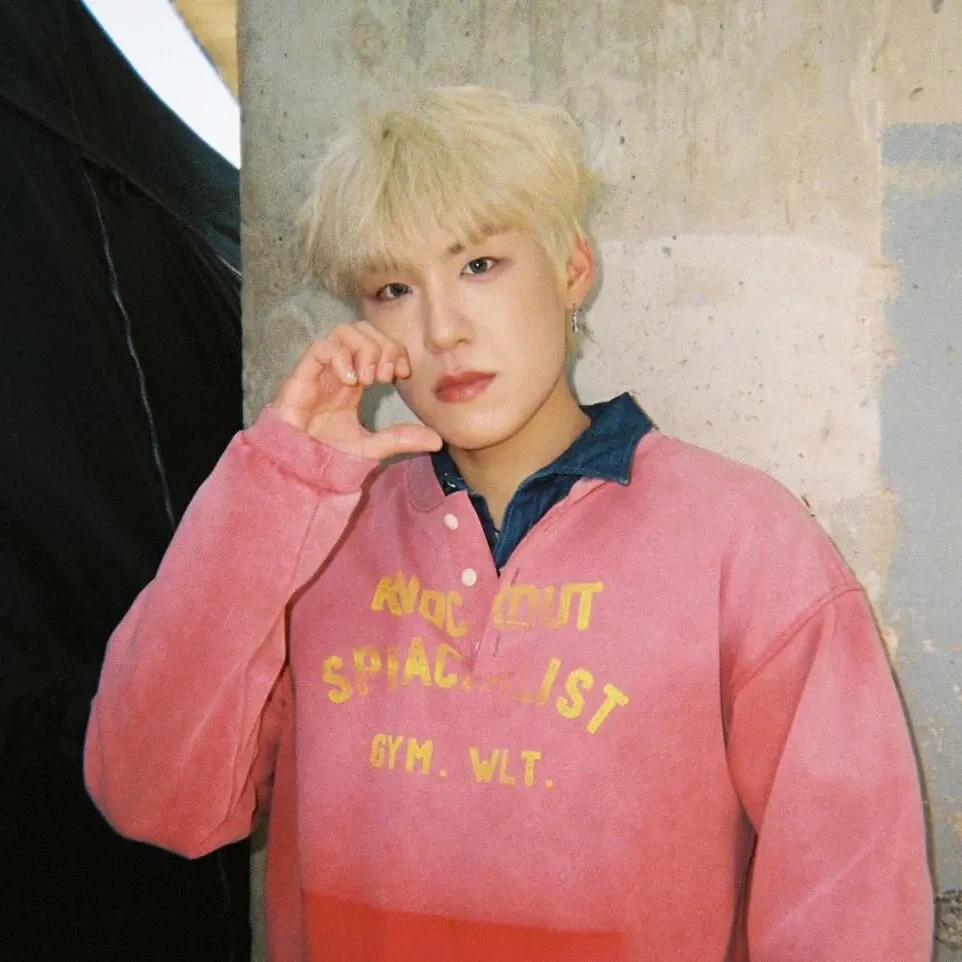 朴佑镇 (AB6IX)的幕后花絮