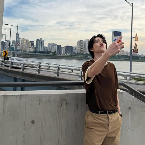 Foto terbaru Joshua (SEVENTEEN)