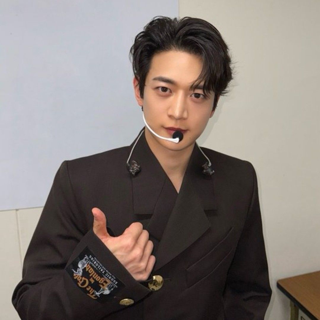 Behind-the-scenes cut of Minho (SHINee)