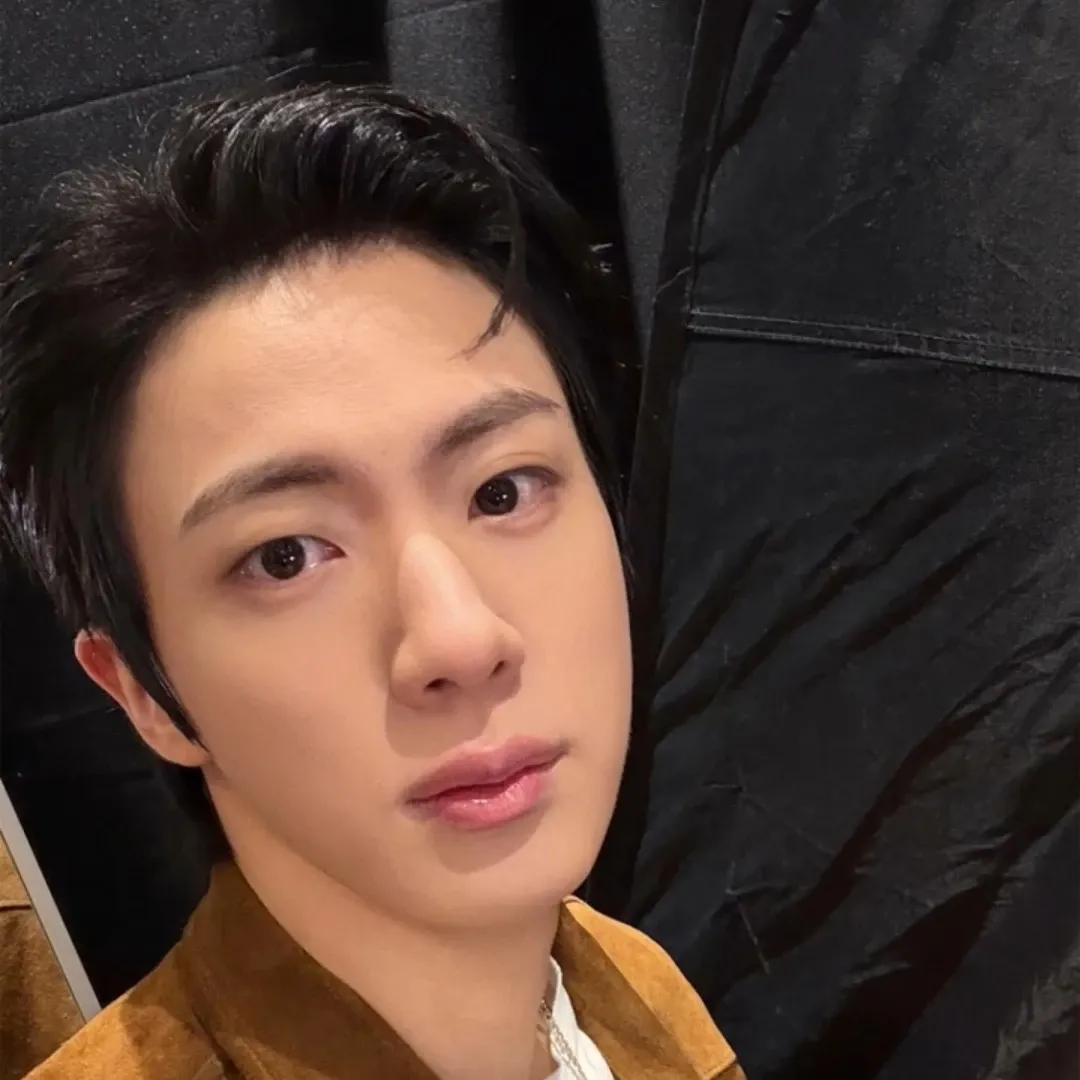 Latest photo of Jin (BTS)