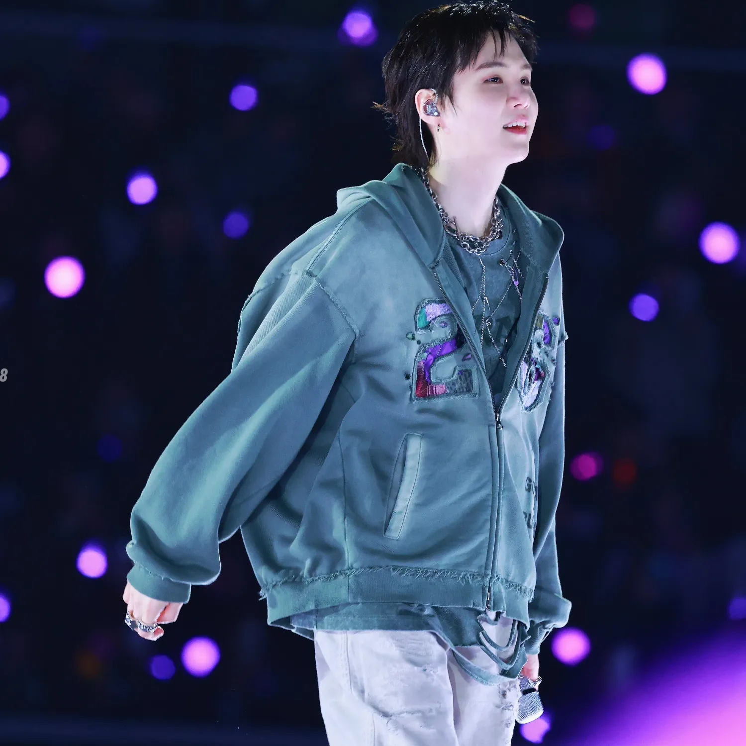 Foto terbaru SUGA (BTS)