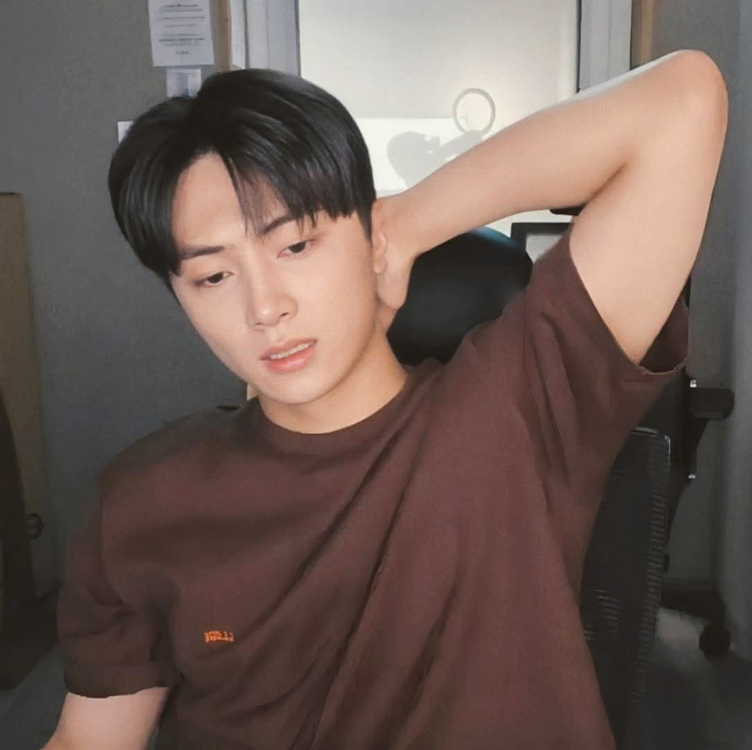 Recent activity shot of Jay (ENHYPEN)