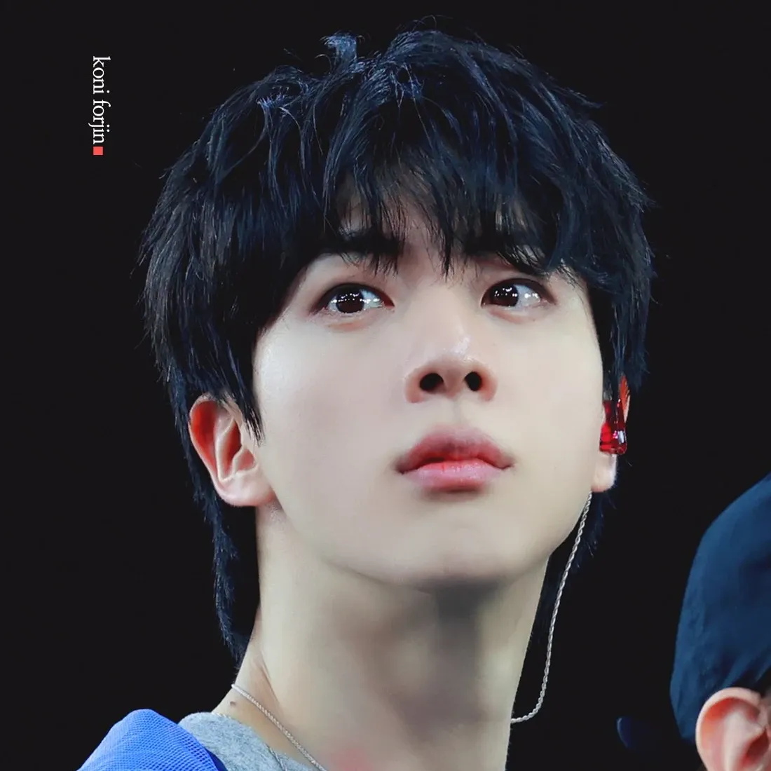Foto aktivitas terbaru Jin (BTS)