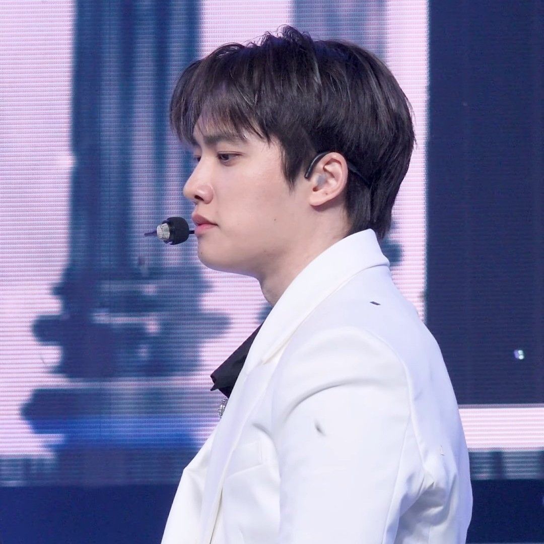 D.O. (EXO)粉丝拍下的瞬间