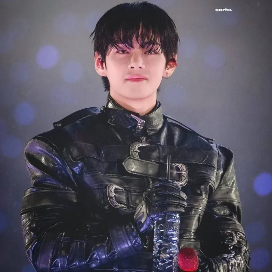 Recent activity shot of V (BTS)