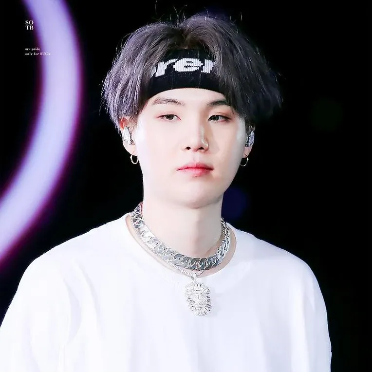 Foto terbaru SUGA (BTS)