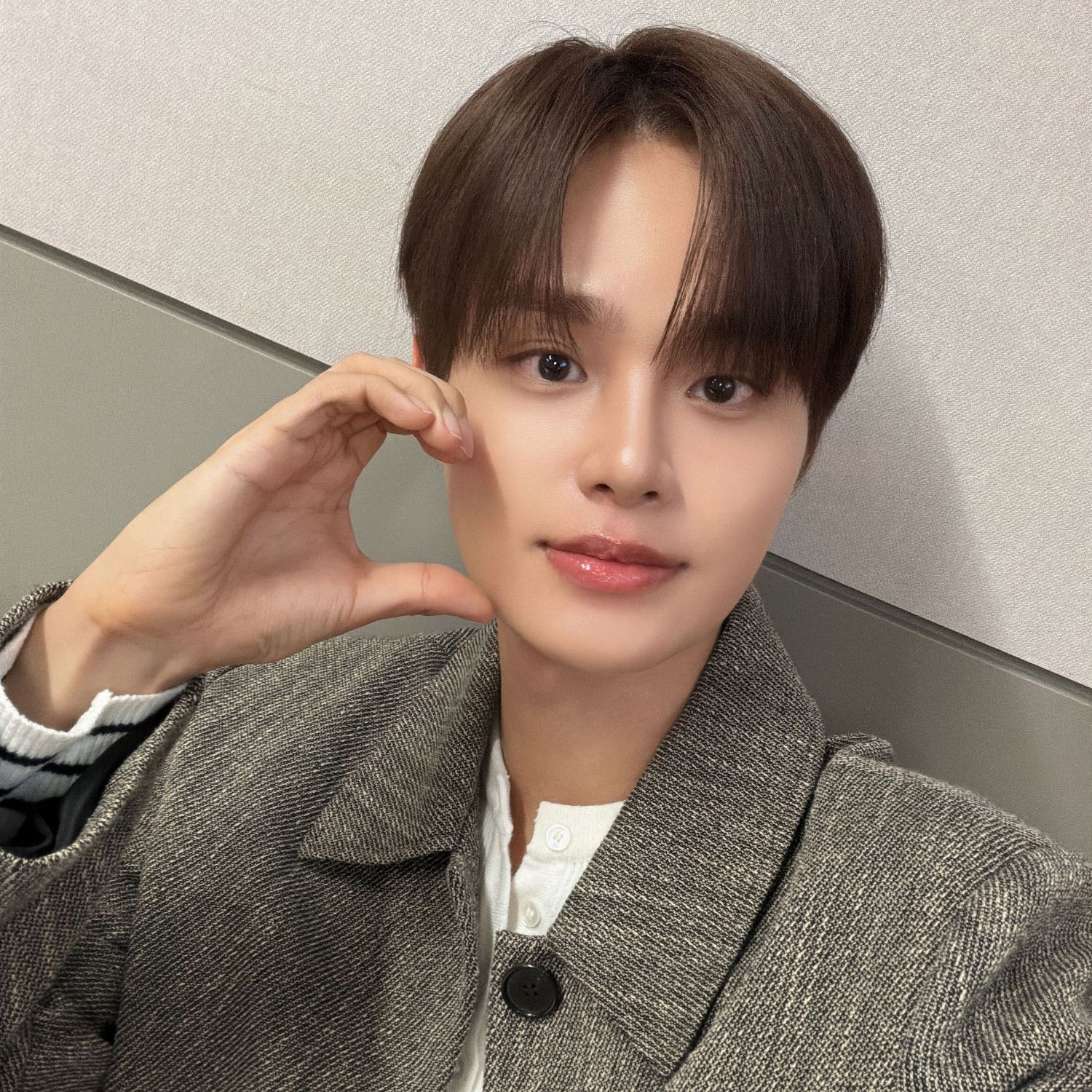 이대휘 (AB6IX)의 최신 사진