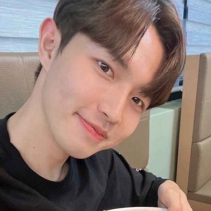 Foto terbaru Kim Jaehwan