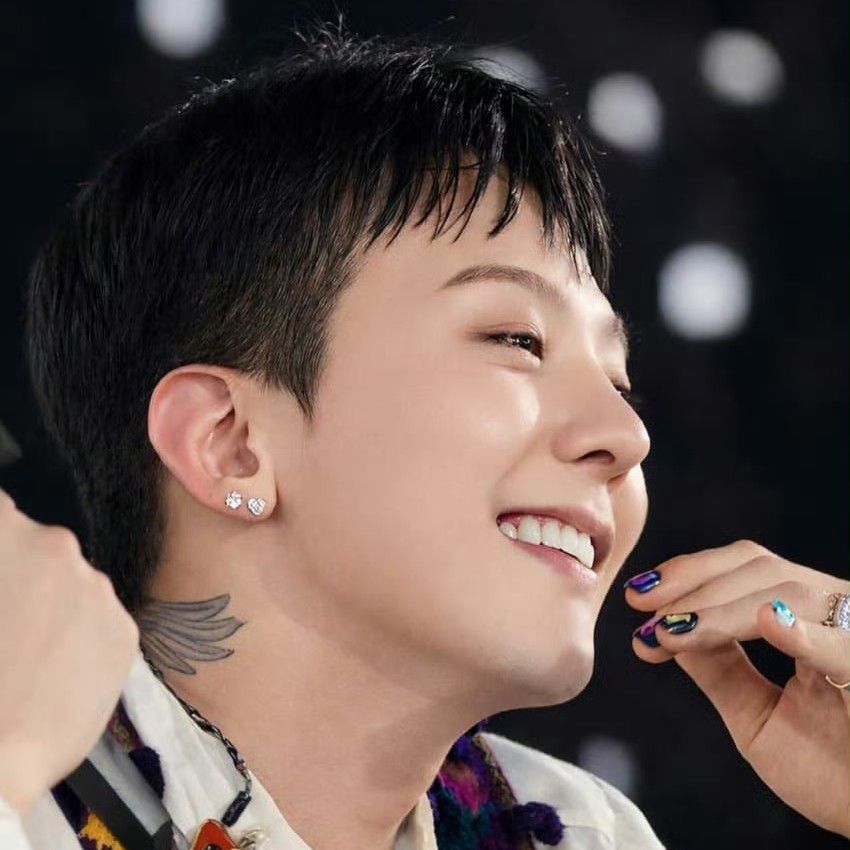 G-DRAGON (BIGBANG)の最近の活動写真