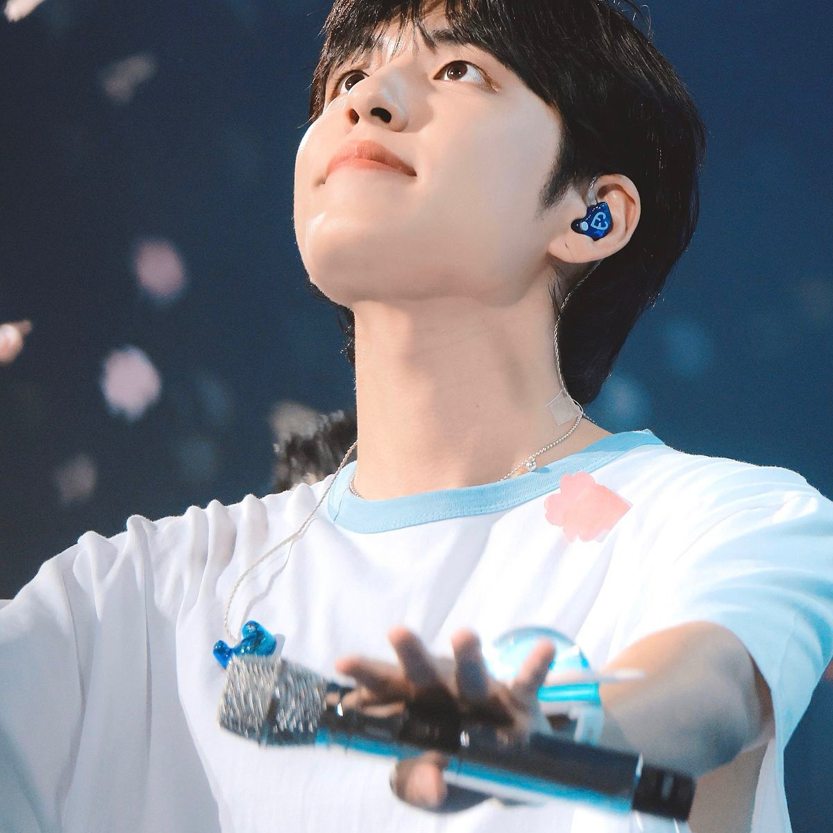 元弼 (DAY6)的最新照片