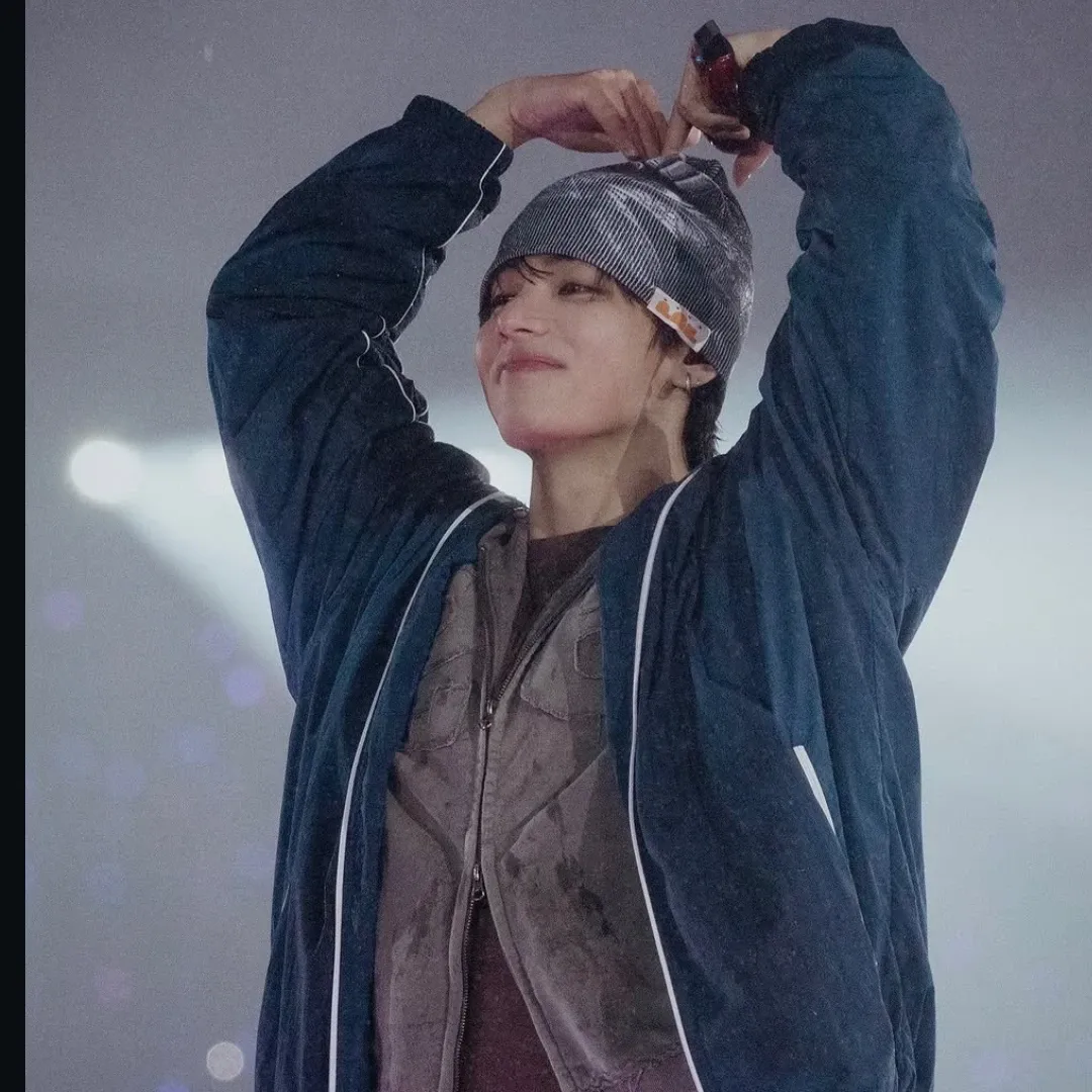 Foto terbaru V (BTS)