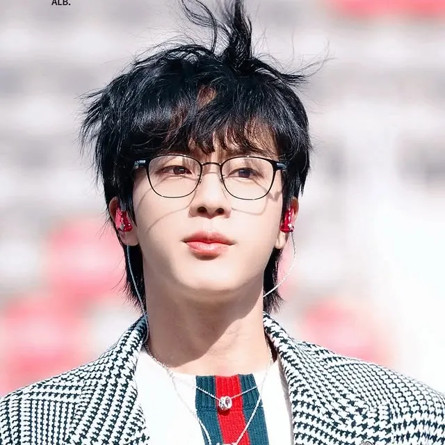 Momen yang diabadikan oleh penggemar Jin (BTS)