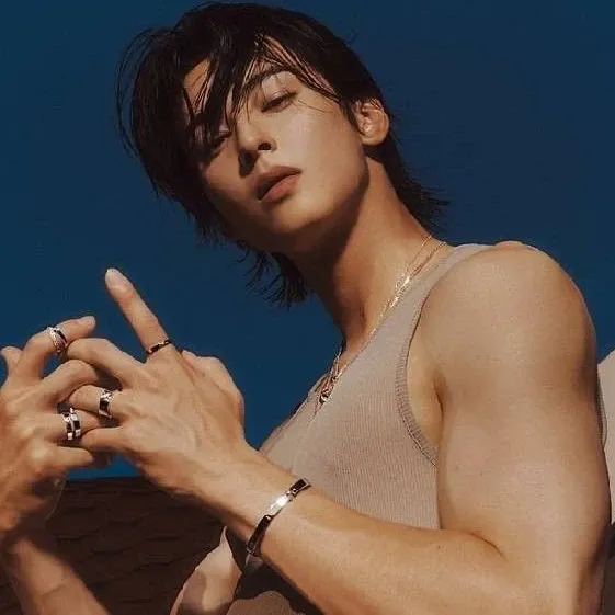 Latest photo of Eunwoo (ASTRO)