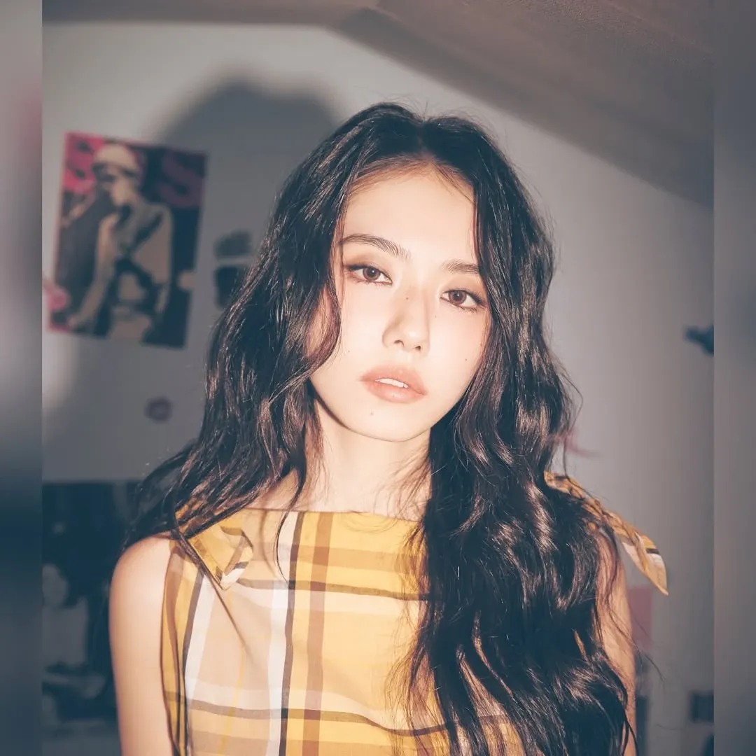 Behind-the-scenes cut of Kim Sohye (I.O.I)