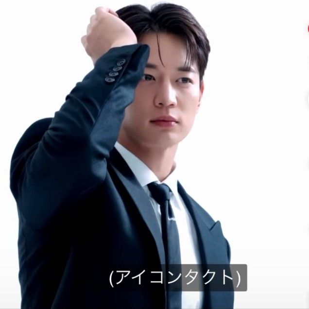 A moment captured by Minho (SHINee)'s fan