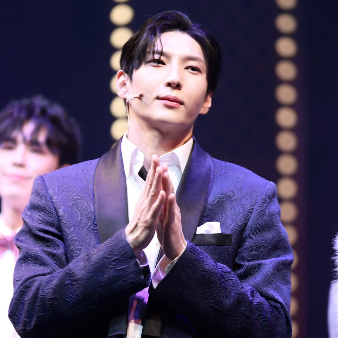 Behind-the-scenes cut of LEO (VIXX)