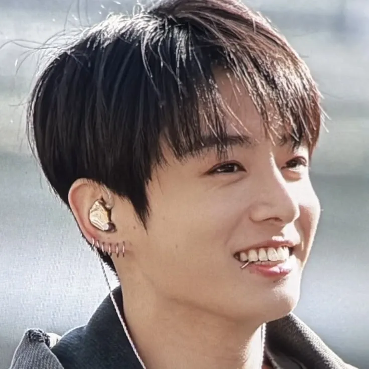 정국 (방탄소년단)의 최신 사진