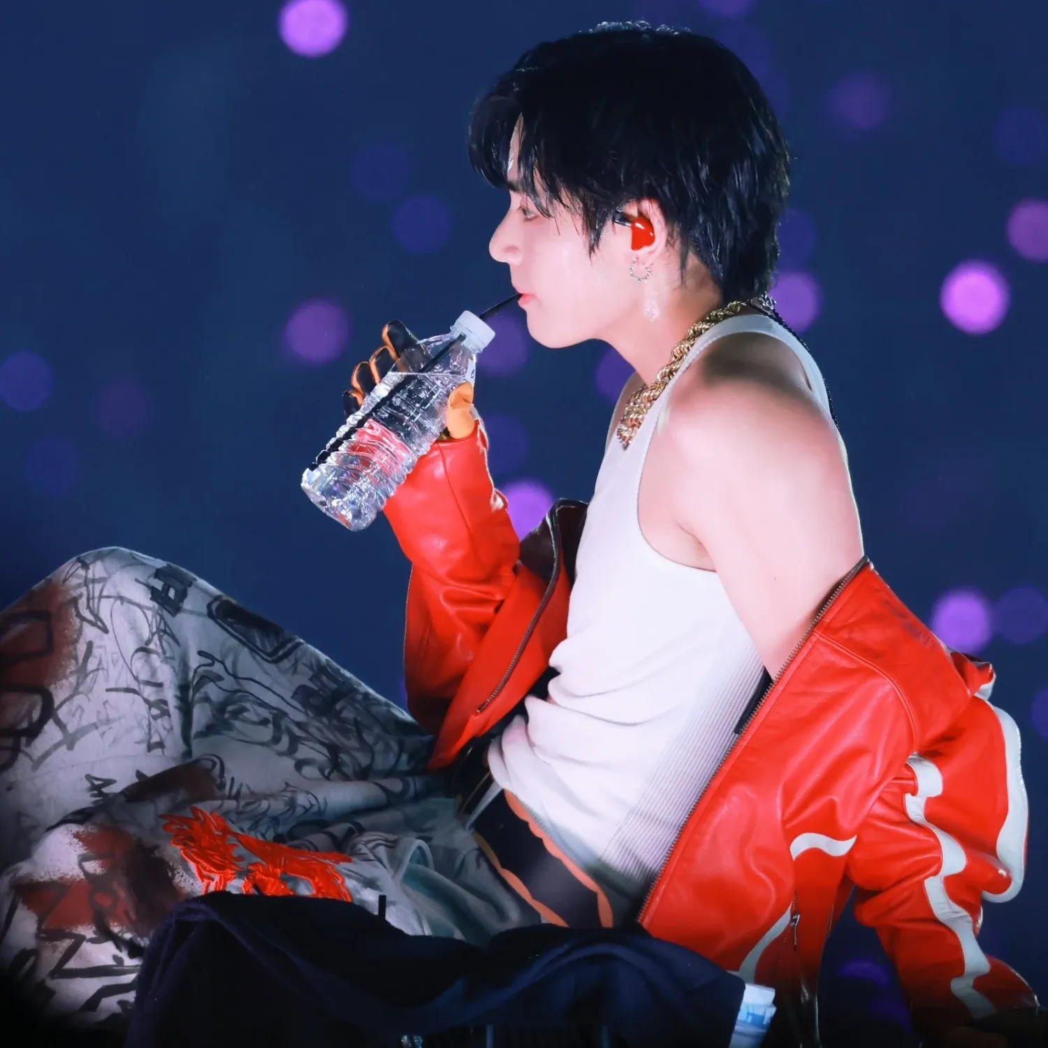 Foto terbaru V (BTS)