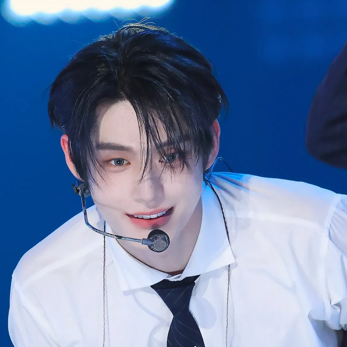 A moment captured by Kim Jiwoong (ZEROBASEONE)'s fan