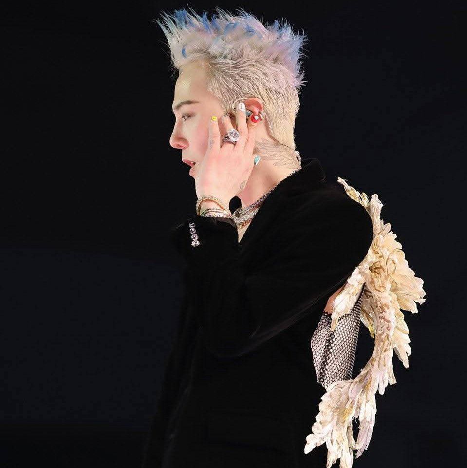 A moment captured by G-DRAGON (BIGBANG)'s fan