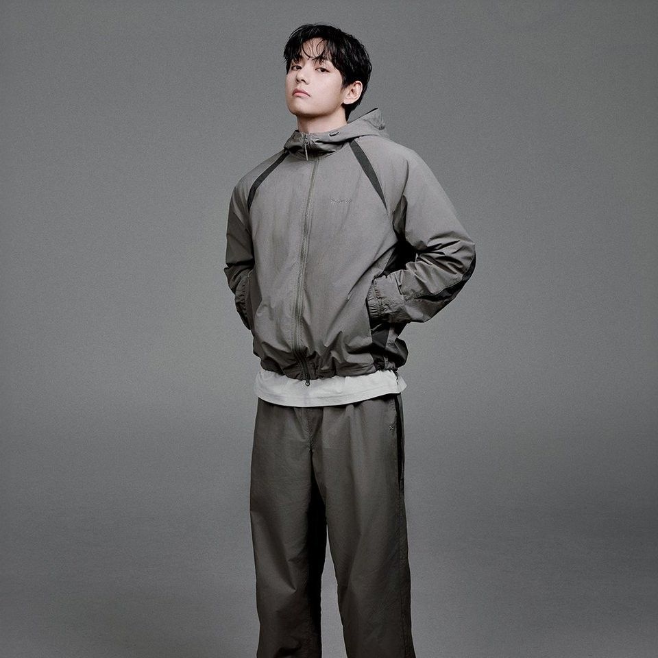 뷔 (방탄소년단)의 비하인드 컷