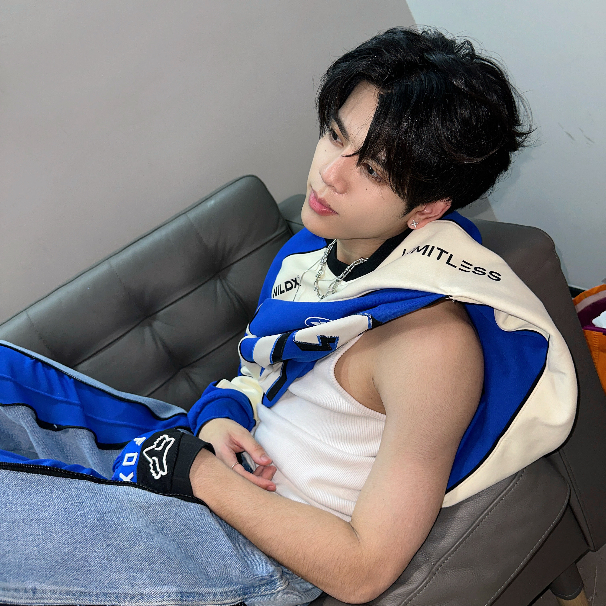 Behind-the-scenes cut of DORN (NexT1DE)