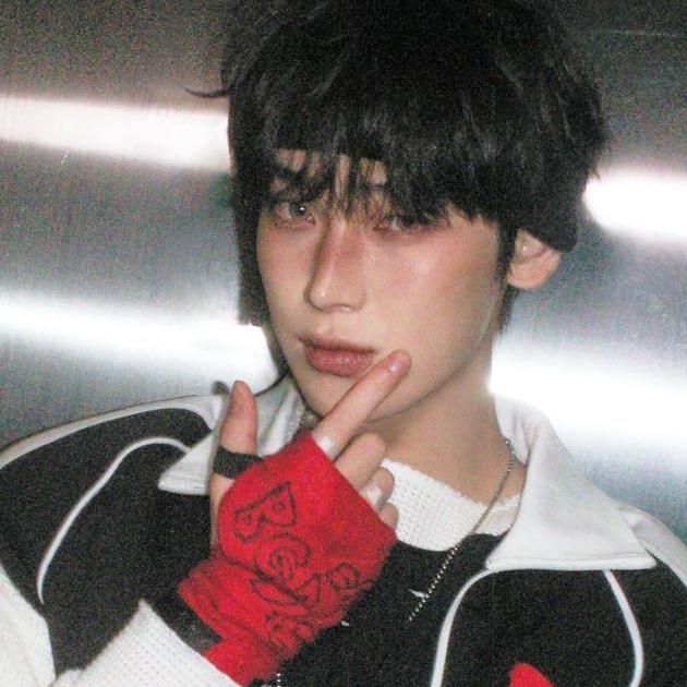 선우 (ENHYPEN) 최근 활동샷