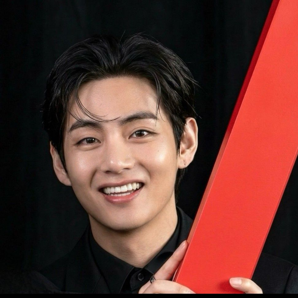 Momen yang diabadikan oleh penggemar V (BTS)