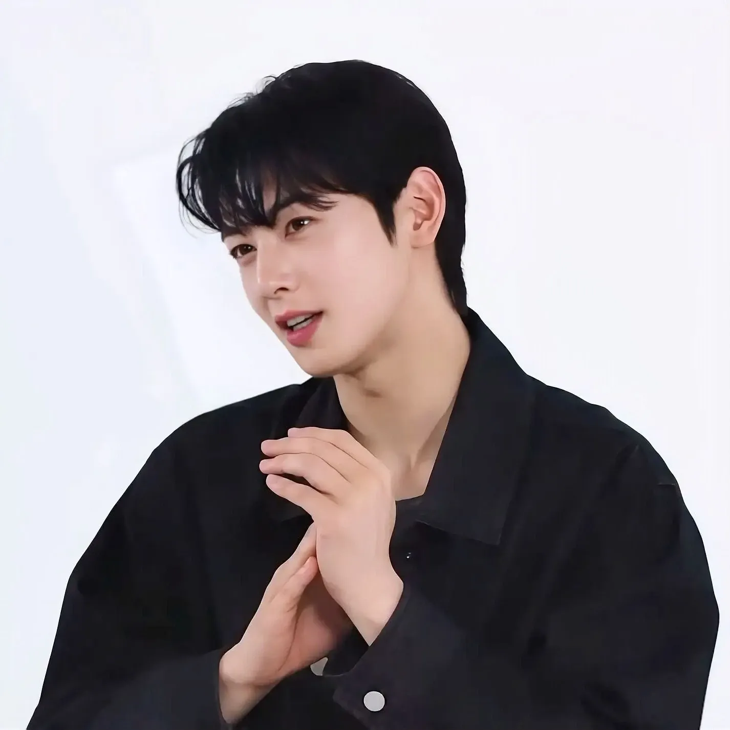 Latest photo of Eunwoo (ASTRO)