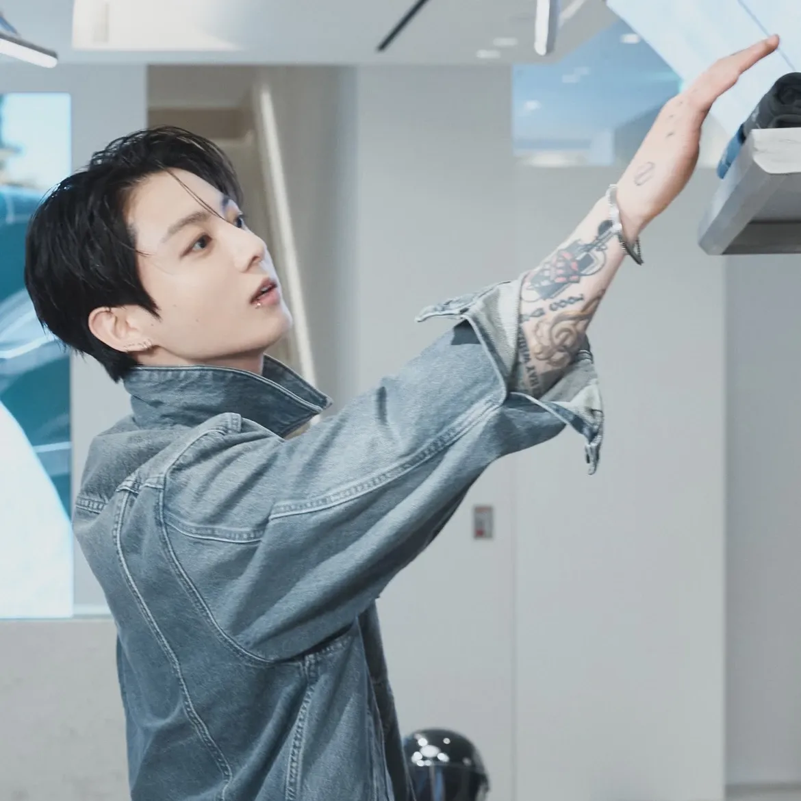 Momen yang diabadikan oleh penggemar Jungkook (BTS)