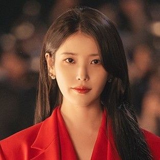 아이유의 비하인드 컷