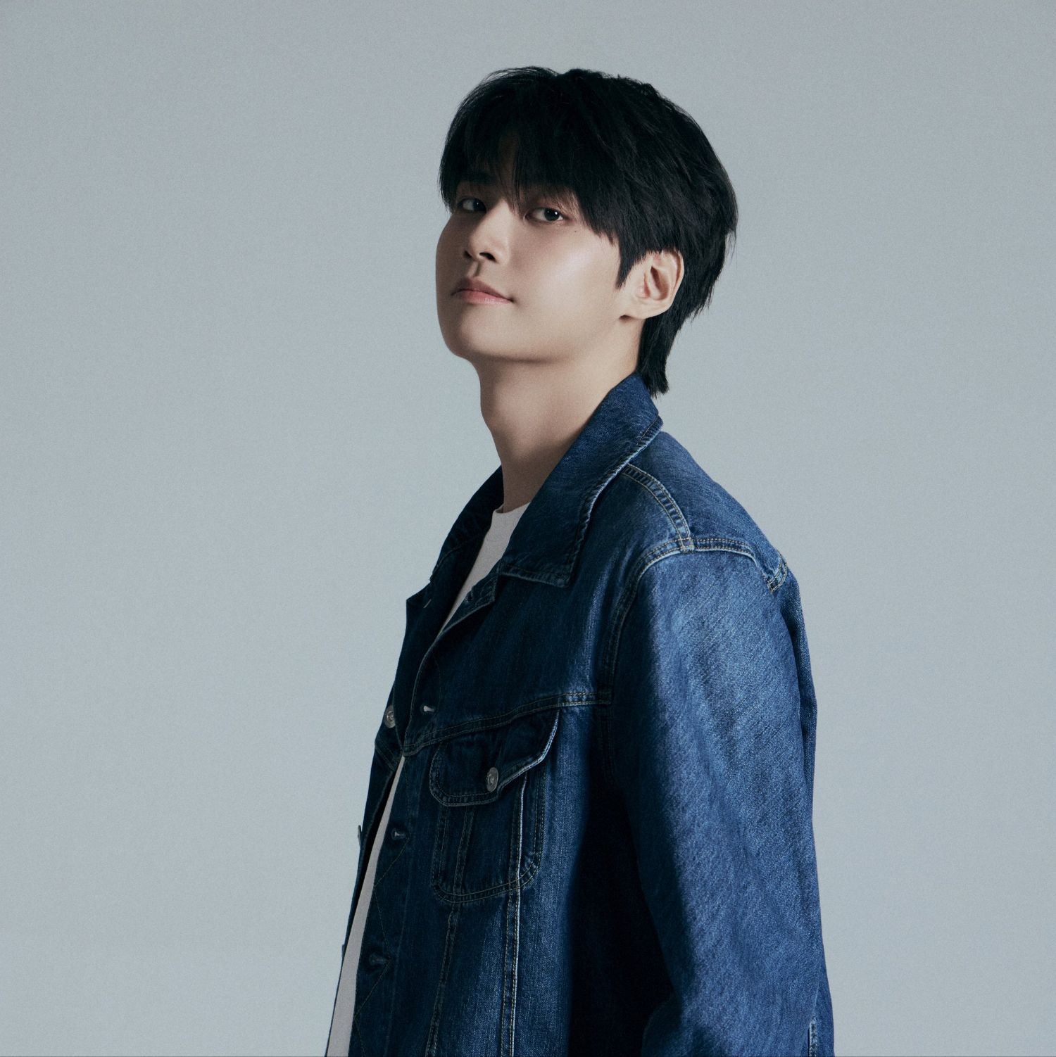 Behind-the-scenes cut of Lee Jinhyuk